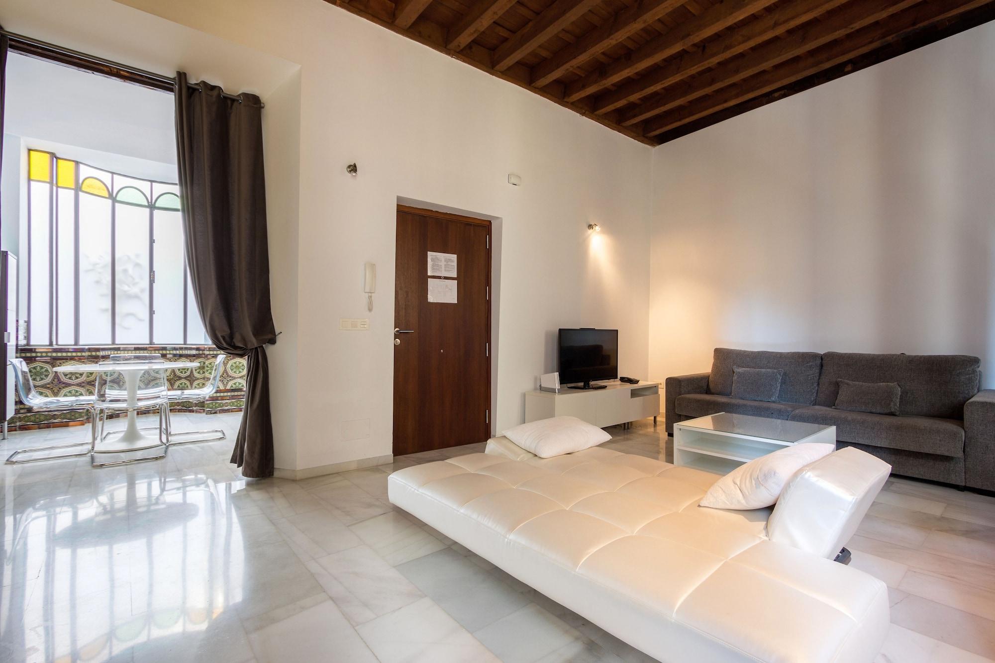 Elvira Aparthotel Granada