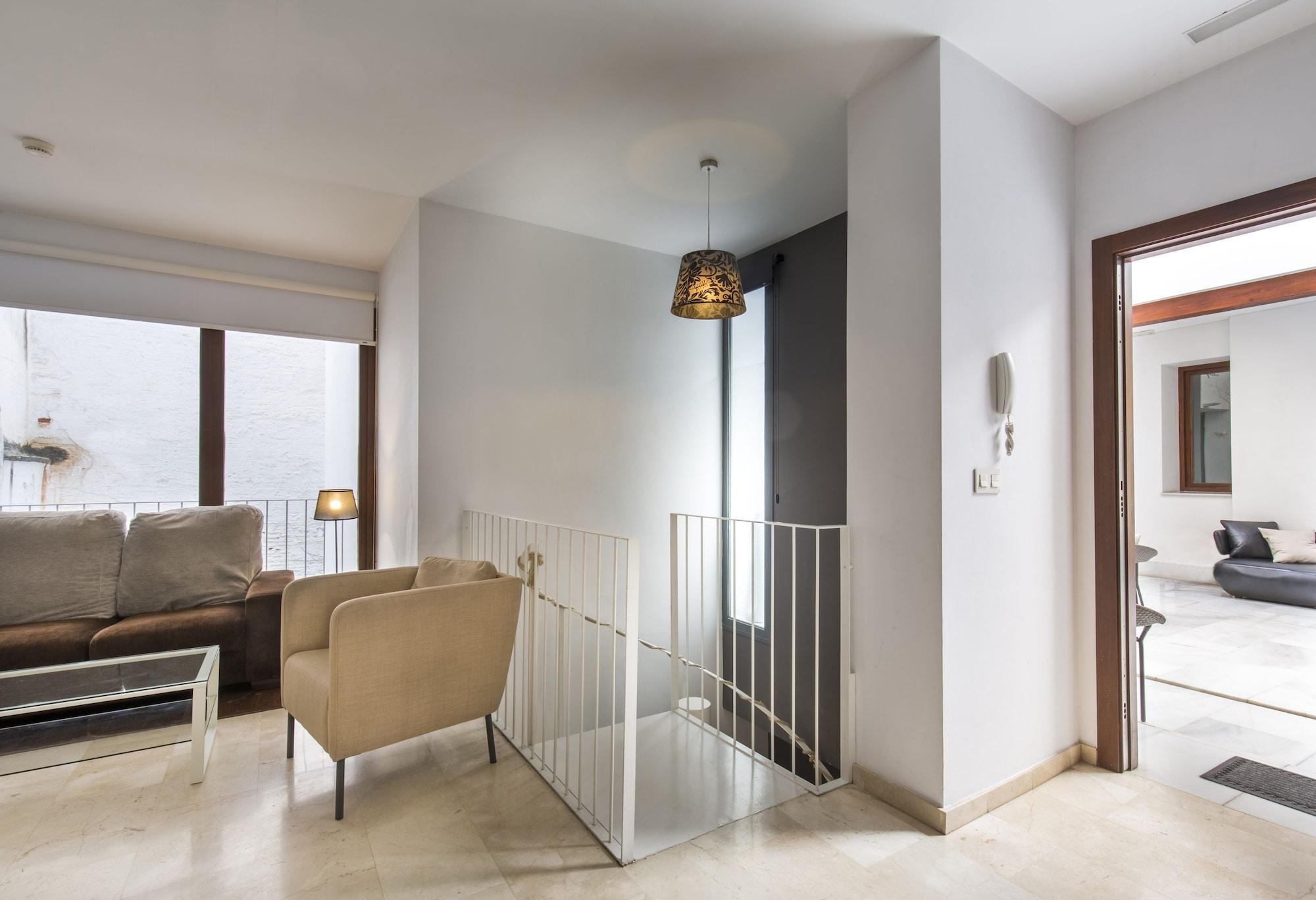 Aparthotel Elvira 3*