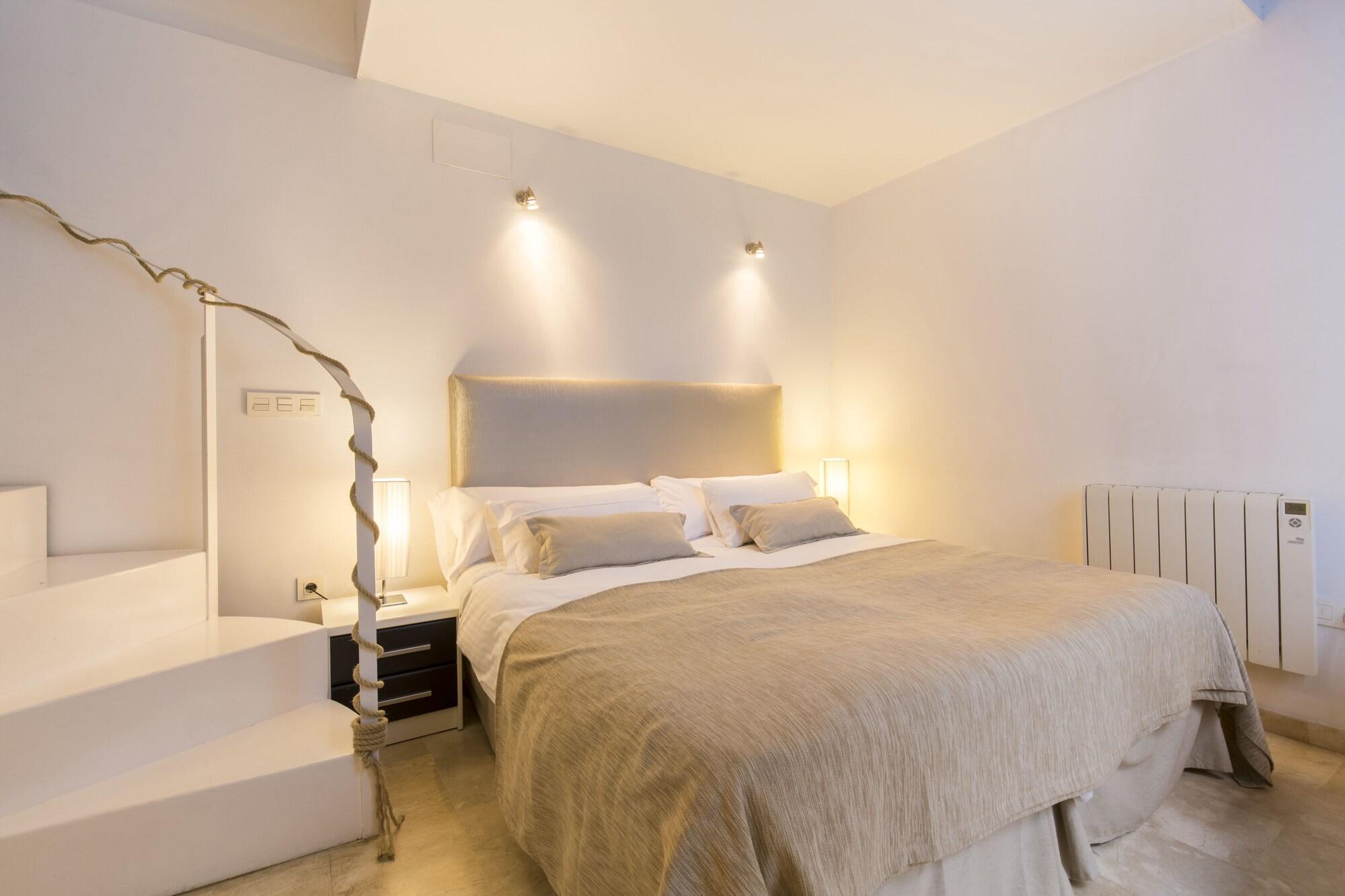 Elvira Aparthotel