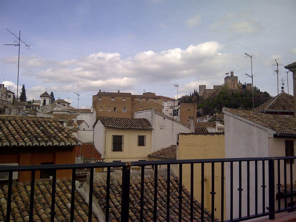 Elvira Aparthotel 3*