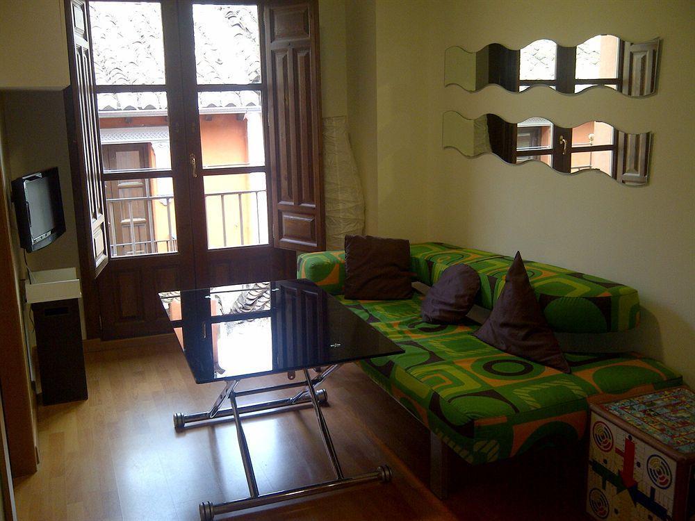Aparthotel Elvira 3*