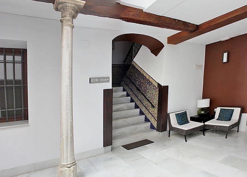 Elvira Aparthotel Granada